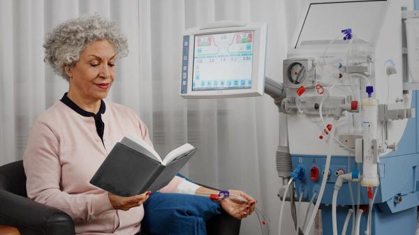 Renal patient doing dialysis